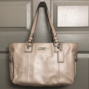 Cream Leather COACH Gallery Tote B1381-F19252